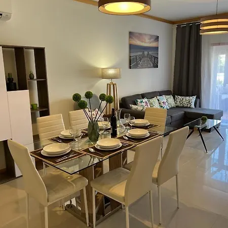 Amazing View With Pool Апартаменты